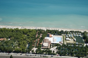 PINETO BEACH Village & Camping